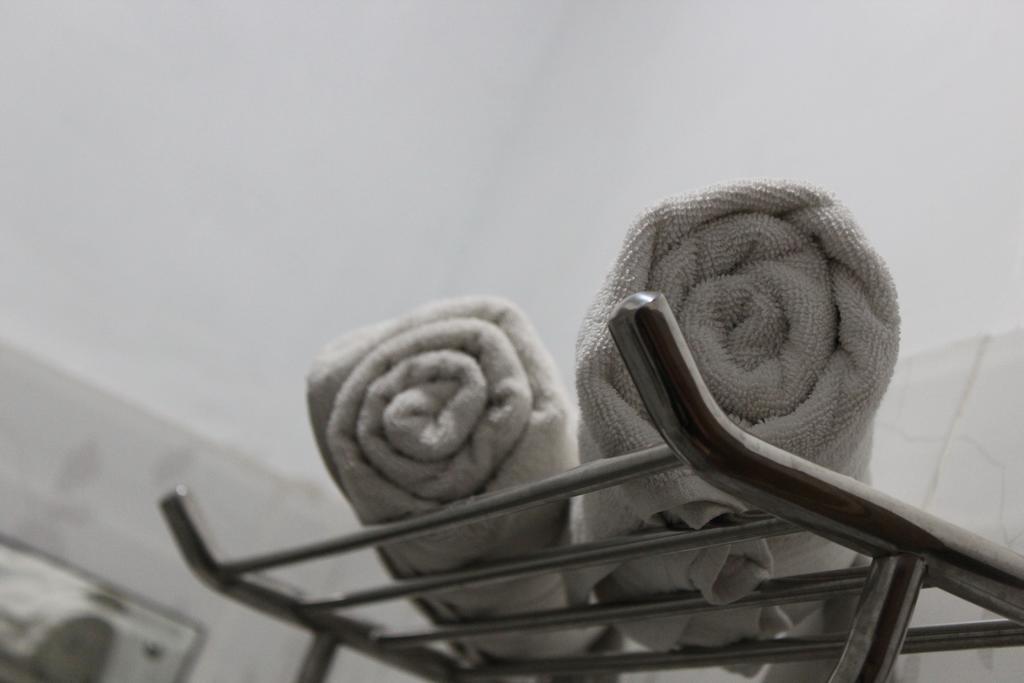 Puri Ganesh Hotel เลอกีอัน ภายนอก รูปภาพ