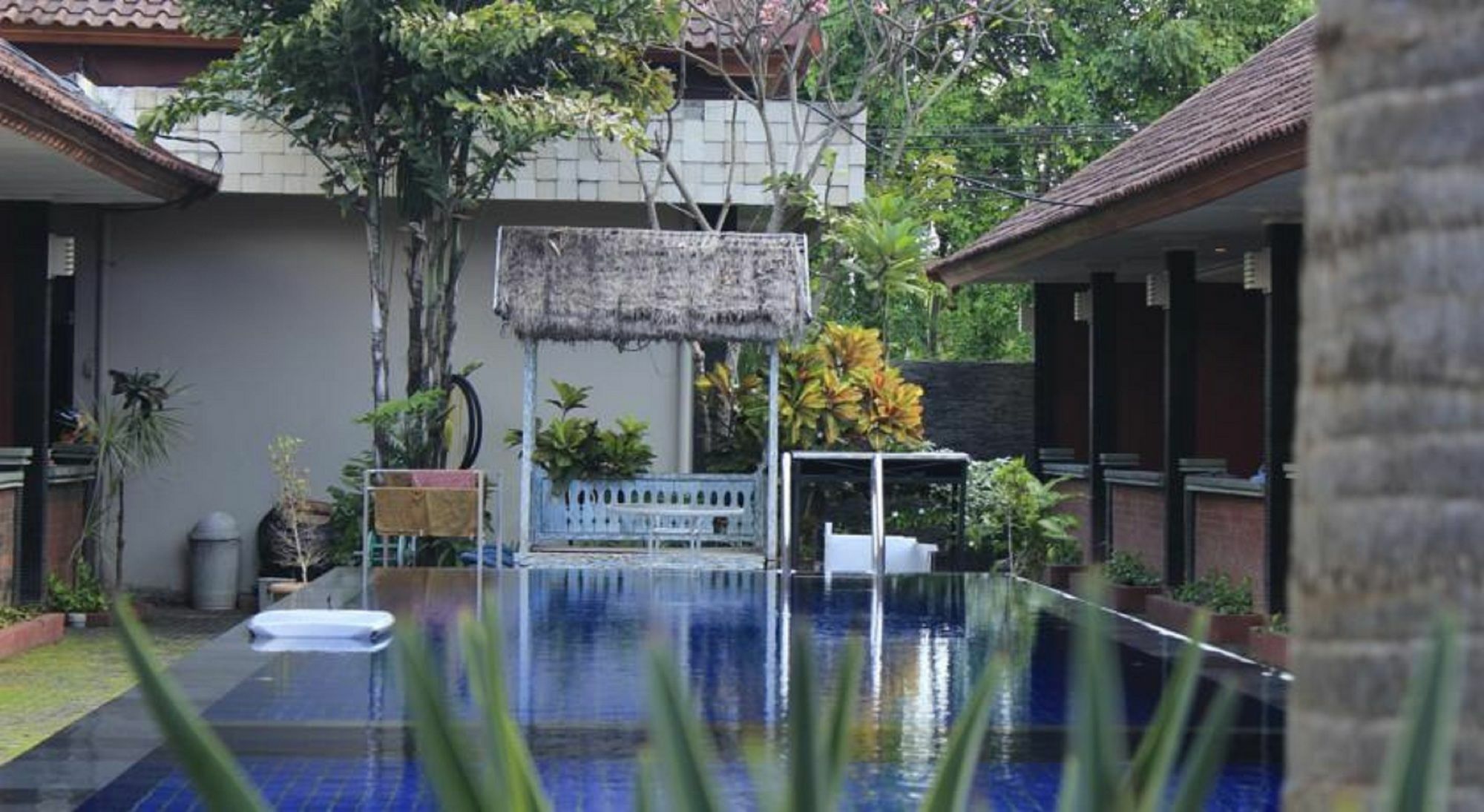 Puri Ganesh Hotel เลอกีอัน ภายนอก รูปภาพ