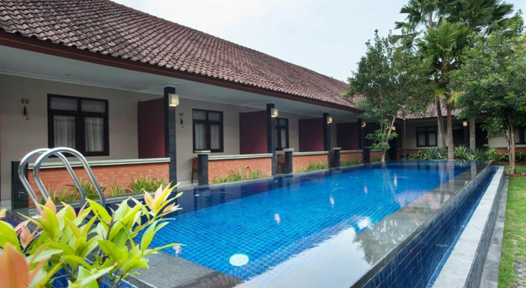 Puri Ganesh Hotel เลอกีอัน ภายนอก รูปภาพ